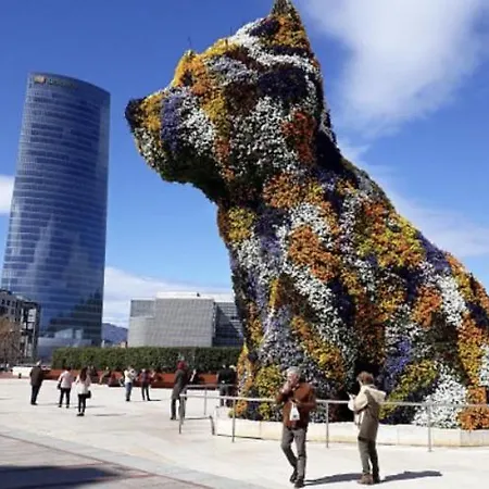 Piso En El Centro Con Garaje Apartman Bilbao